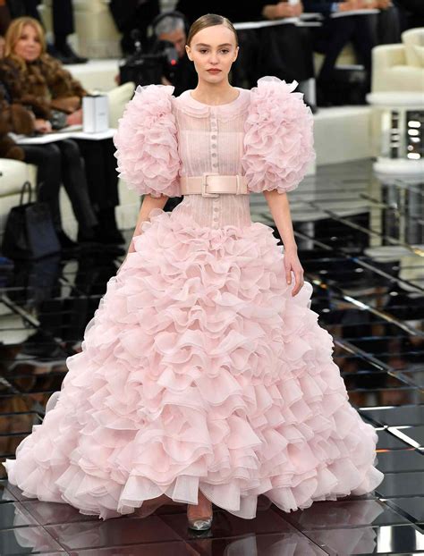 chanel couture dresses 2013|Chanel runway fashion.